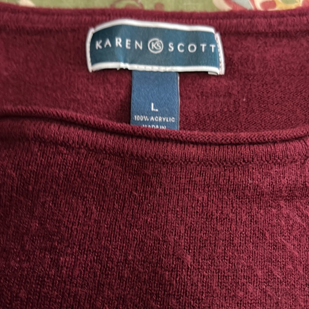 2 Karen Scott soft sweater bundle